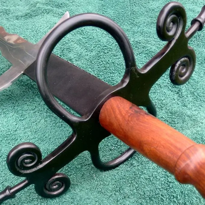 Flamberge Met Houten Gevest 4 Flamberge Met Houten Gevest - Image 2